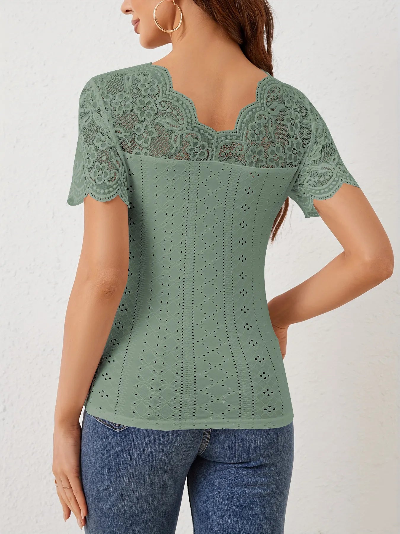 Elegant Lace Sweetheart Top