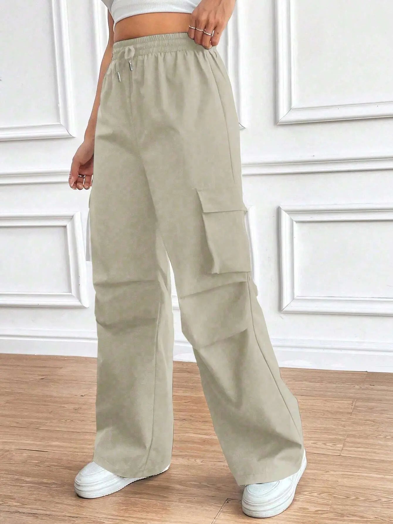 Women's Drawstring Wide-Leg Cargo Pants